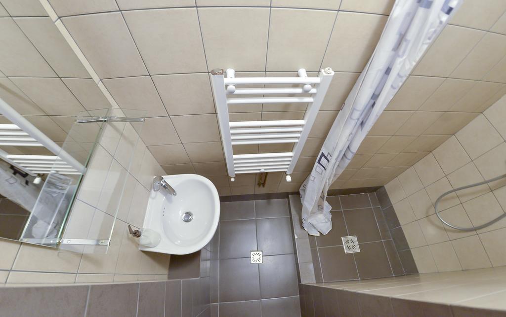 Apartment Gabriel Сибиу Экстерьер фото