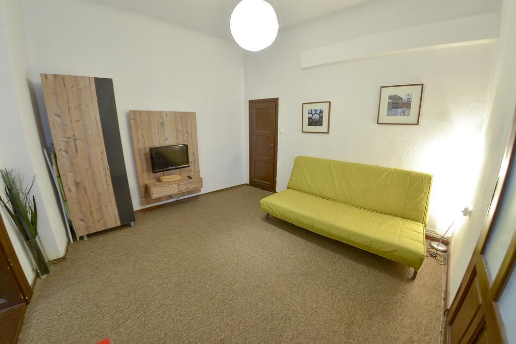 Apartment Gabriel Сибиу Экстерьер фото