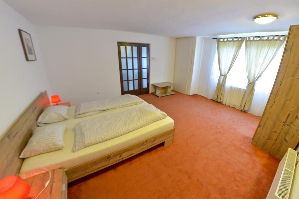 Apartment Gabriel Сибиу Экстерьер фото