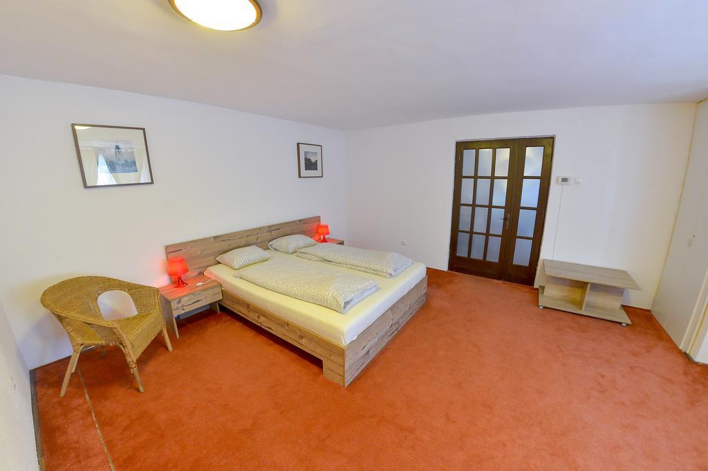 Apartment Gabriel Сибиу Экстерьер фото